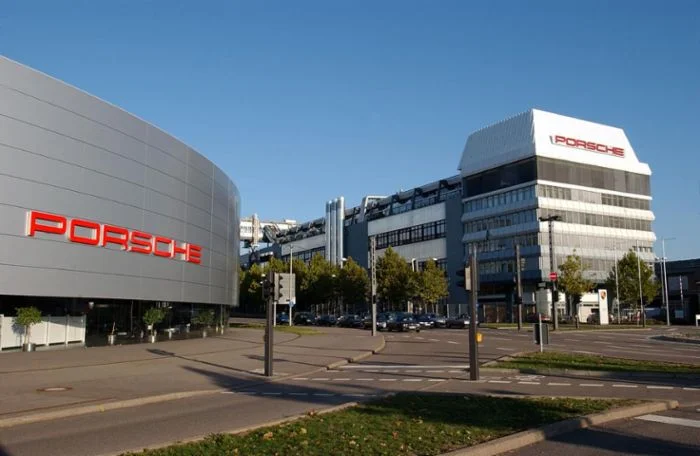 Porsche-hoofdkantoor in Zuffenhausen Duitsland