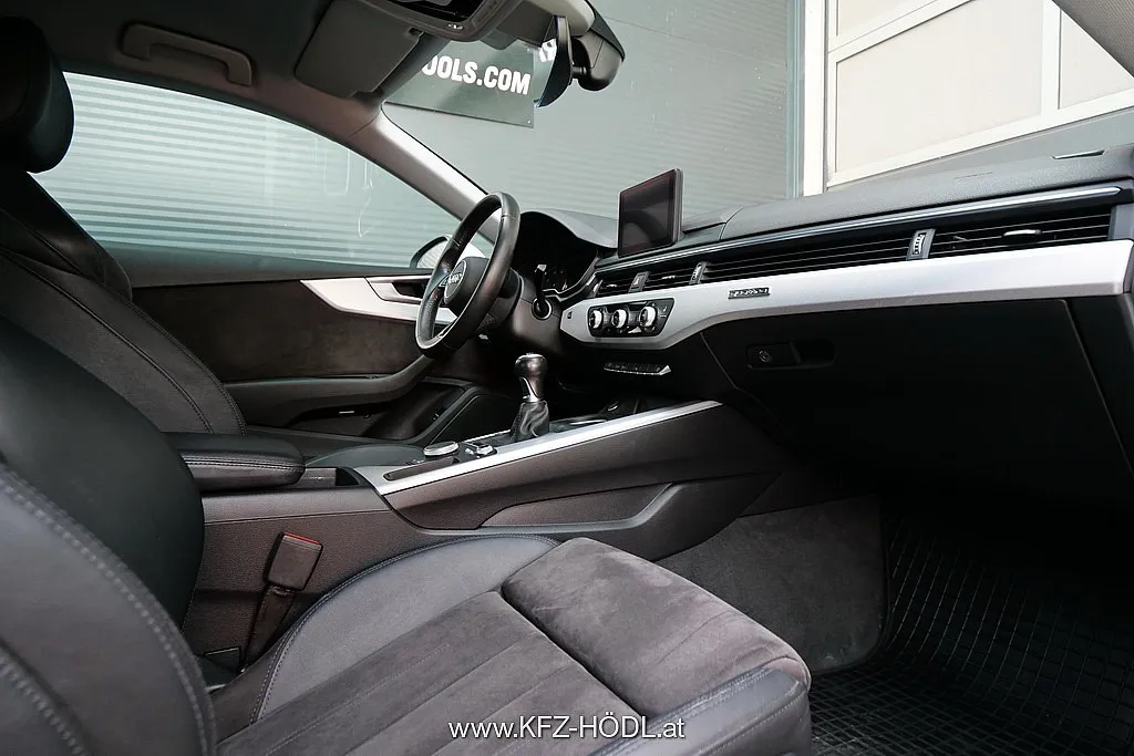 Audi A5 Coupé 2,0 TDI quattro sport Image 10