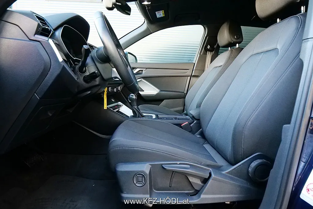 Audi Q3 35 TFSI S-tronic advanced Image 10