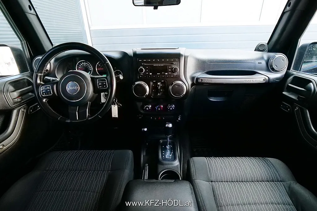 Jeep Wrangler Unlimited Sport 2,8 CRD Aut. Image 9