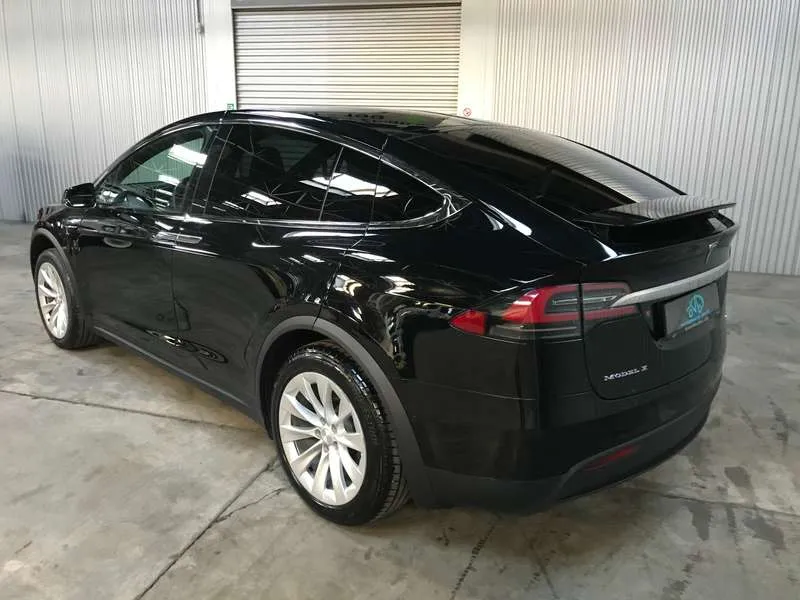 Tesla Model X 75 kWh Dual Motor *€ 33.000 NETTO* Image 2