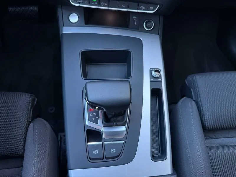 Audi Q5 Verkocht,Sold,Vendu Image 9