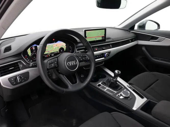 Audi A4 35 TFSi 150 Sport S-Line + GPS Plus + Virtual Cockpit + LED Lights Image 8
