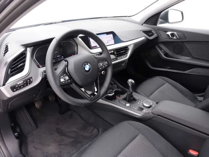BMW 1 118i 140 Hatch + GPS Plus + Live Cockpit + LED Headlights Image 8