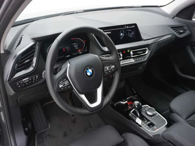 BMW 1 118iA sport+ leder/cuir + live cockpit Image 8