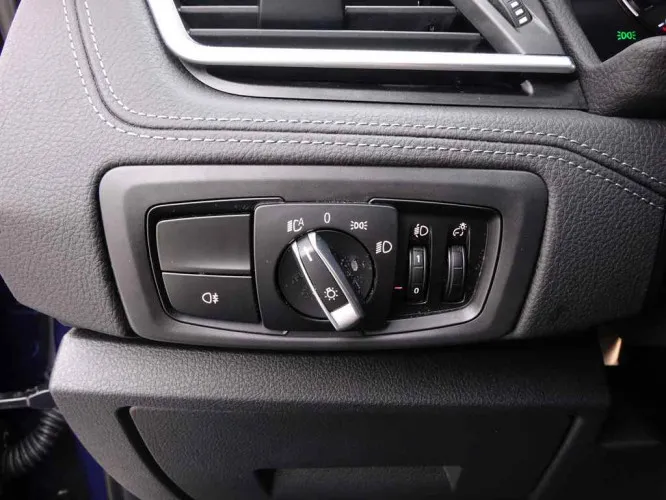 BMW 2 225xe 225pk Active Tourer Sport Line + GPS Plus + LED Lights + Sport Seats + Head Up Image 10