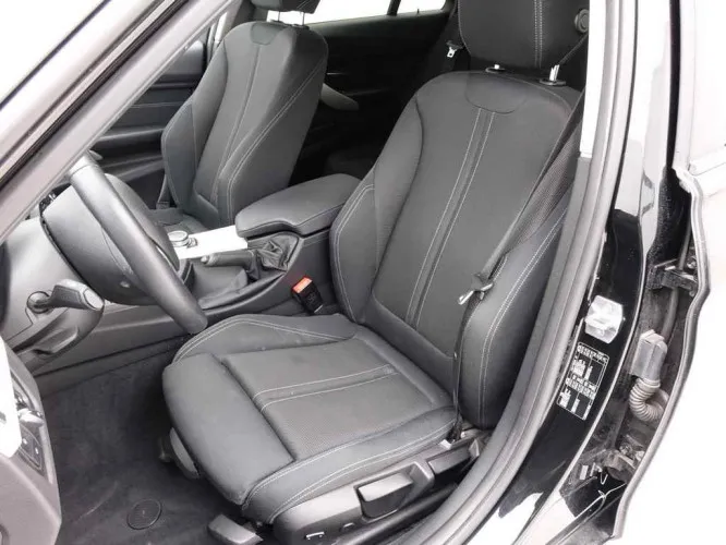 BMW 3 316d Touring Advantage + GPS + Sport Seats + LED + ALU19 Image 8
