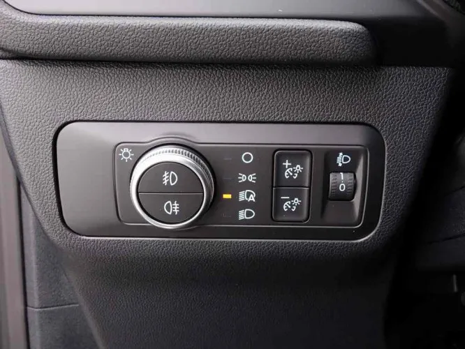 Ford Kuga 1.5 EcoBoost 150 ST-Line + GPS + LED Lights + Winter + ALU 18 Image 9