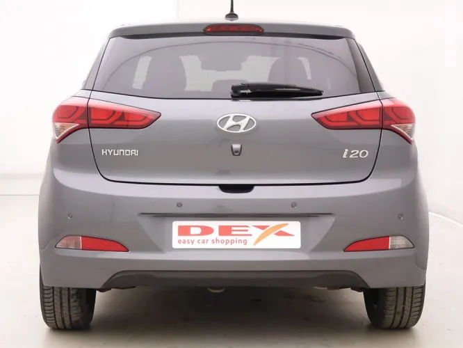 Hyundai I20 1.1 CRDi Play Edition + GPS + Camera + Cruise Control + Privacy Image 5