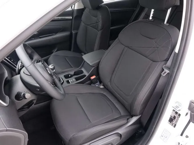 Hyundai Tucson 1.6 T-GDi 150 Inspire Plus + Carplay + Camera + Alu17 + Cruise Control Image 7