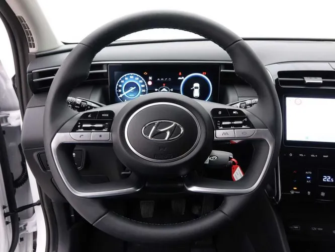 Hyundai Tucson 1.6 T-GDi 150 MHEV Feel Plus + GPS + Digital Super Vision + LED Lights + ALU17 Image 9