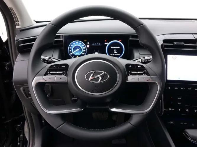 Hyundai Tucson 1.6 T-GDi 150 MHEV 7-DCT Feel Plus + GPS + Digital Super Vision + LED Lights Image 9