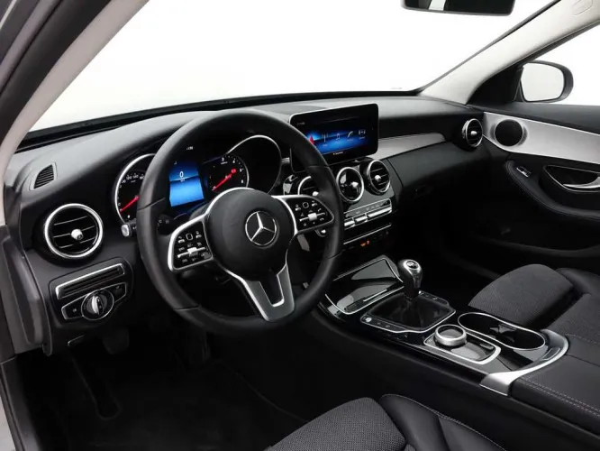 Mercedes-Benz C-Klasse C200d 160 Break Avantgarde + GPS + LED Lights + Camera Image 9