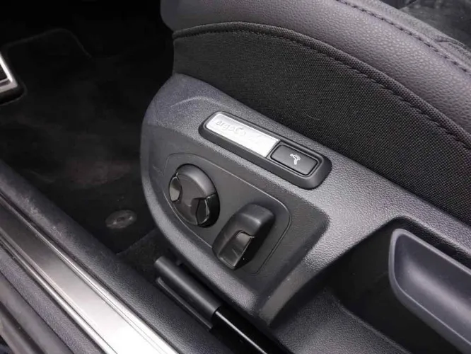 Volkswagen Arteon 2.0 TDi 190 DSG Elegance + GPS Pro + Leder/Alcantara + LED Lights Image 8