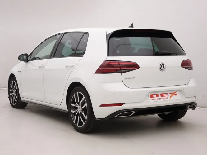 Volkswagen Golf 1.5 TSi 150 R-Line + LED Lights + GPS + Adaptiv Cruise Image 4