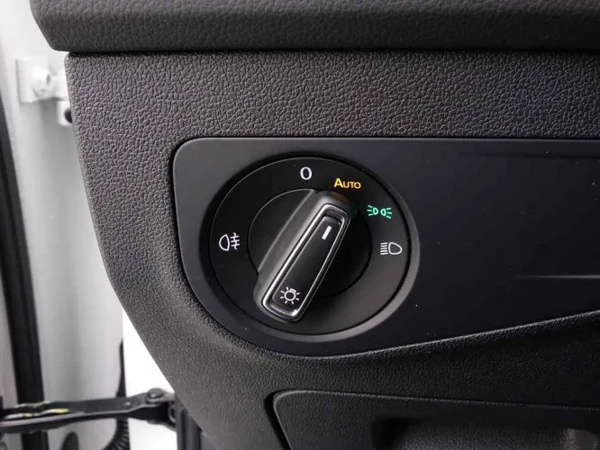 Volkswagen Tiguan 1.5 TSi 150 Life + GPS + Virtual Pro + Winter + LED + Nizza18 Image 9