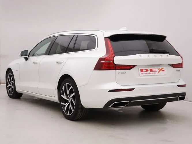 Volvo V60 2.0 T8 303pk AWD Geartronic Inscription + GPS + Panoram + Bower&Wilkins Image 4