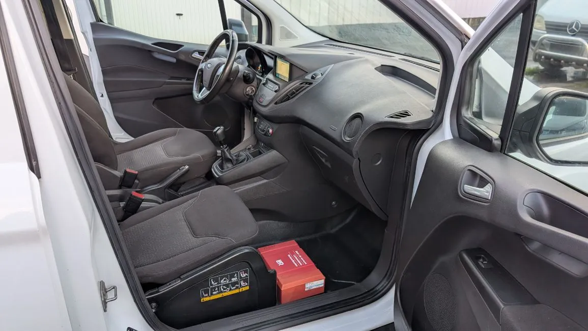 Ford Transit Courier 1.5 Tdci Airco Warranty Image 11