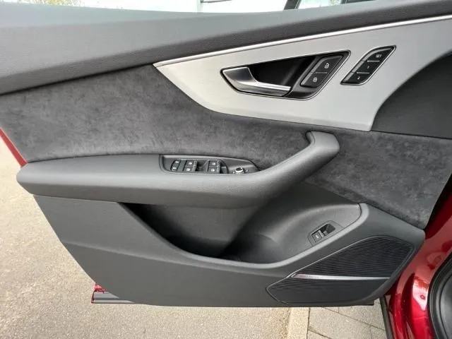Audi Q7 50 TDI Quattro =S-line= 7 Seats/Panorama Гаранция Image 8