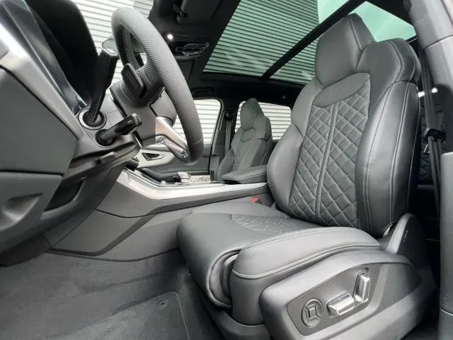 Audi Q7 50 TDI Quattro =S-line= 7 Seats/Panorama Гаранция Image 9