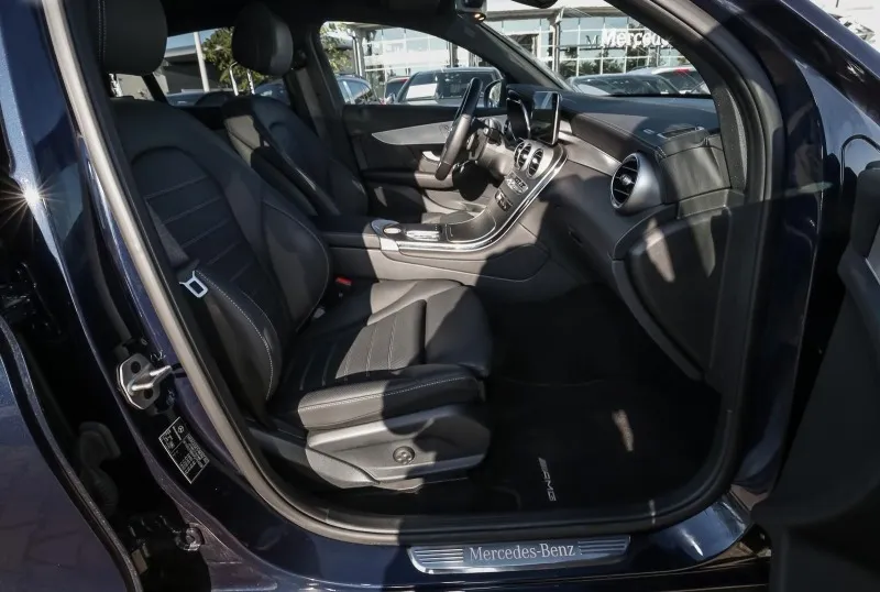 Mercedes-Benz GLC 300 de 4Matic =AMG Line= Distronic/Panorama Гаранция Image 6