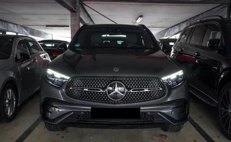Mercedes-Benz GLC 300 e 4Matic =AMG= Night/Panorama/Distronic Гаранция Image 1