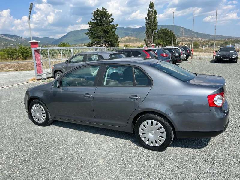 Volkswagen Jetta (KATO НОВА) Image 9