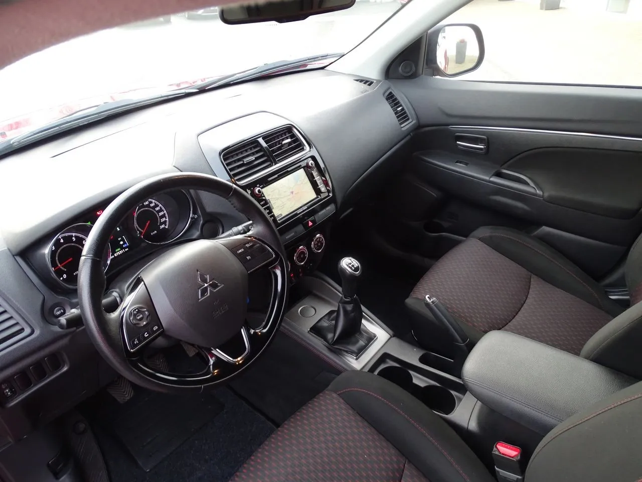 Mitsubishi ASX 1.6 MIVEC EDITION Navi...  Image 9