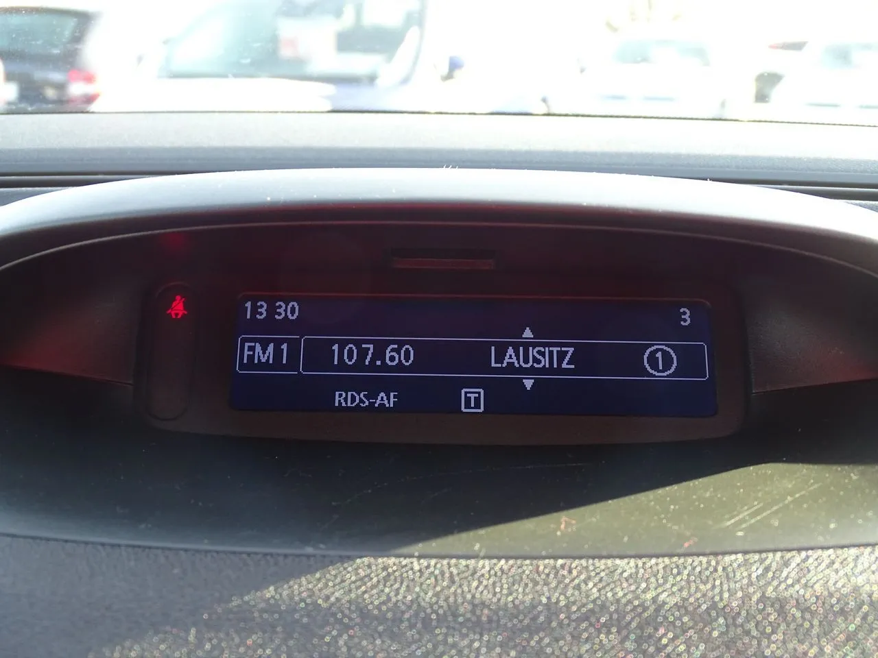 Renault Megane 1.6 Bluetooth...  Image 9