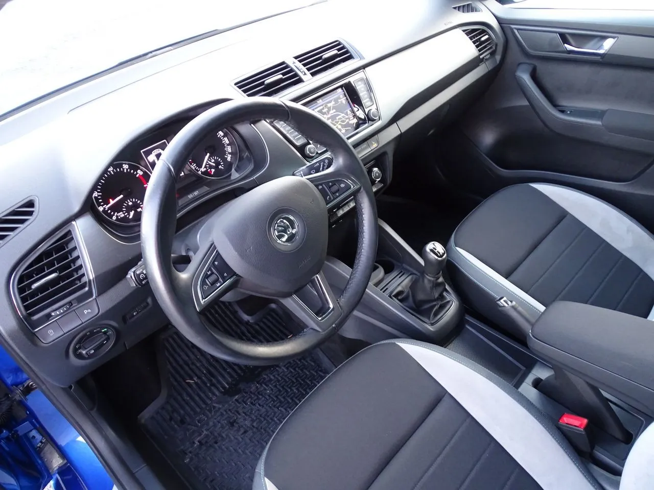 Skoda Fabia 1.0 MPI Joy Green tec...  Image 9