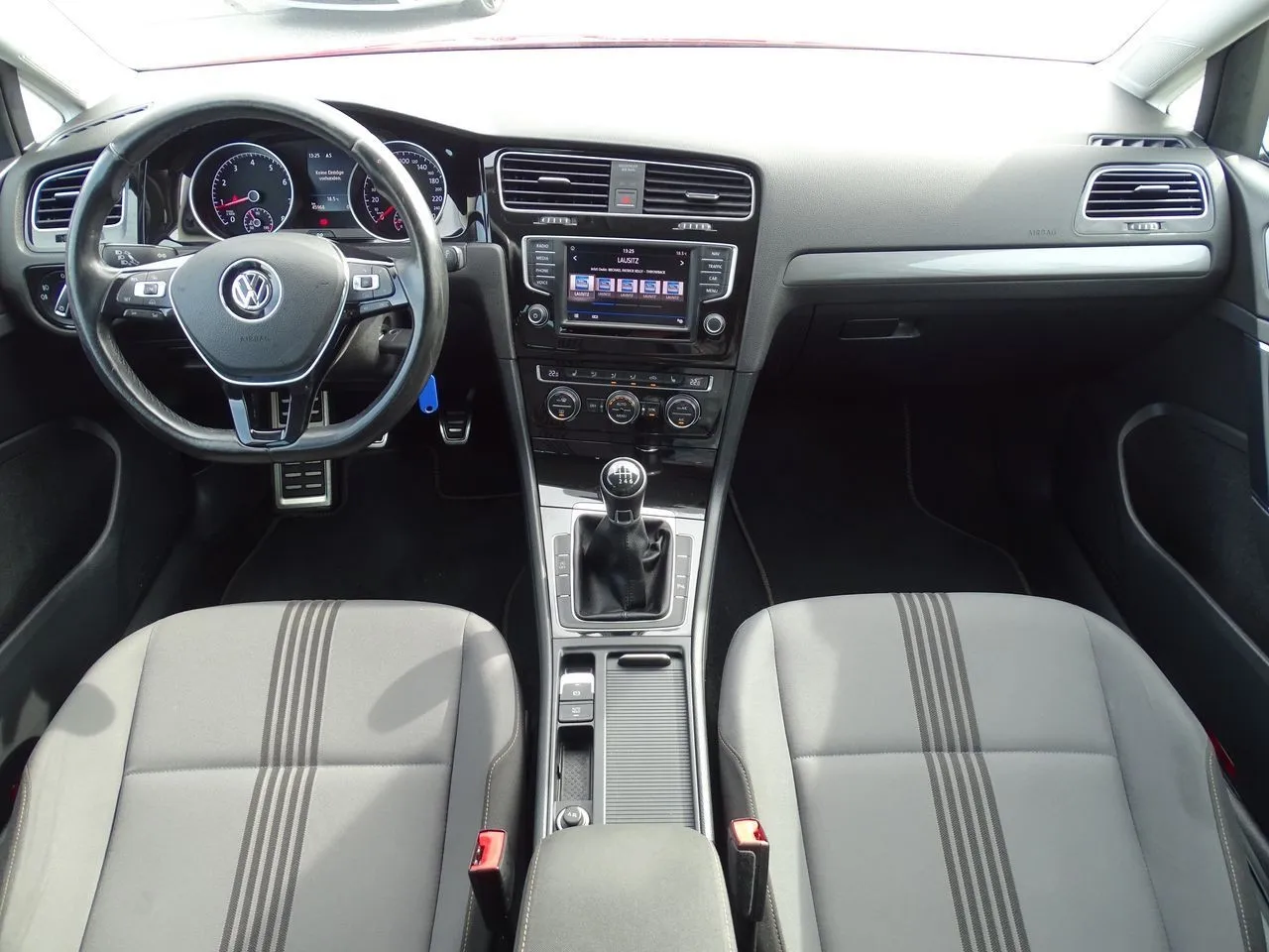 Volkswagen Golf VII Variant 1.4 TSI BMT...  Image 9
