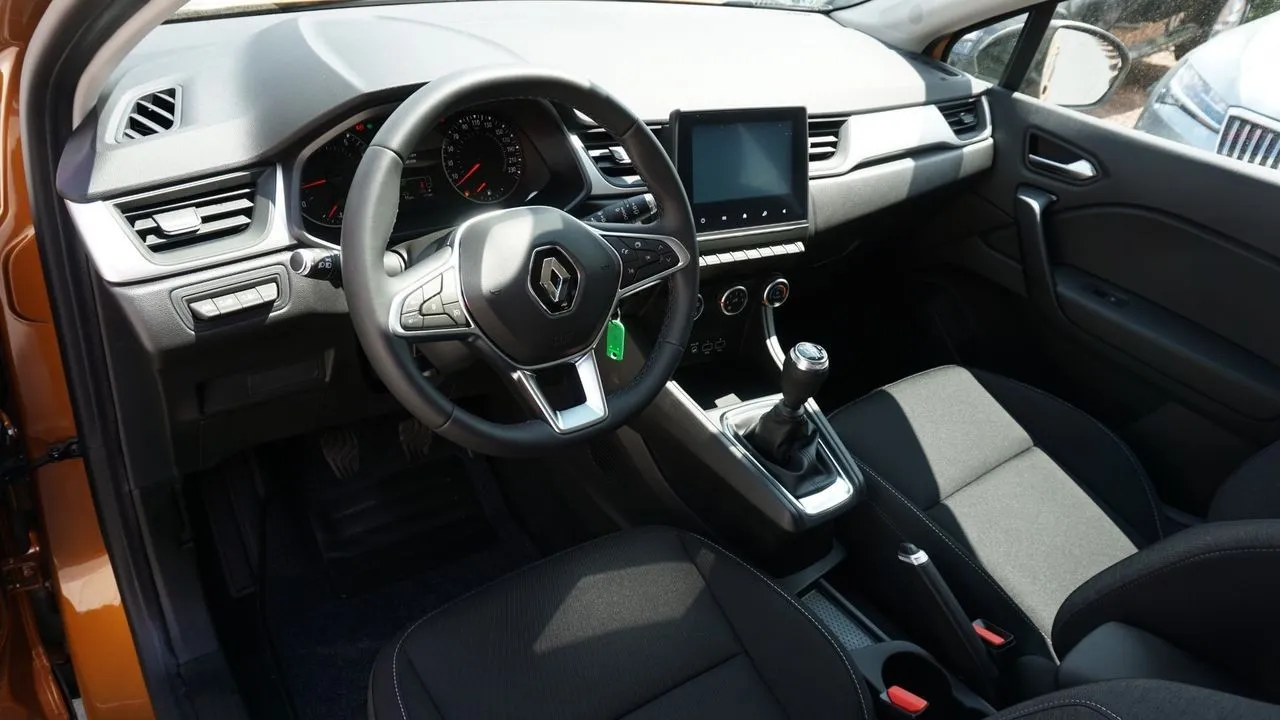 Renault Captur TCe 140 Sitzheizung...  Image 8