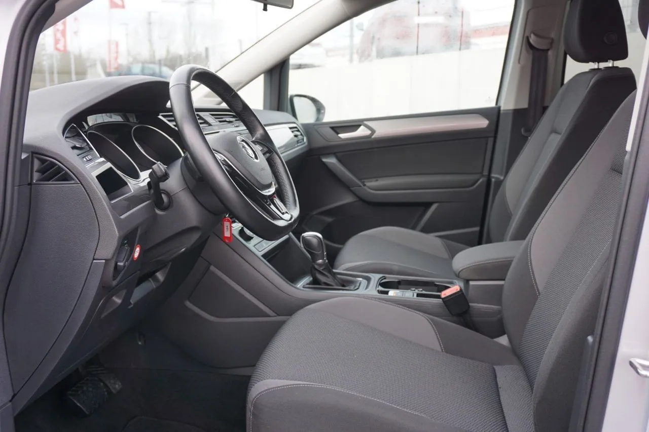 Volkswagen Touran 1.6 TDI Trend AUTOMATIK...  Image 9