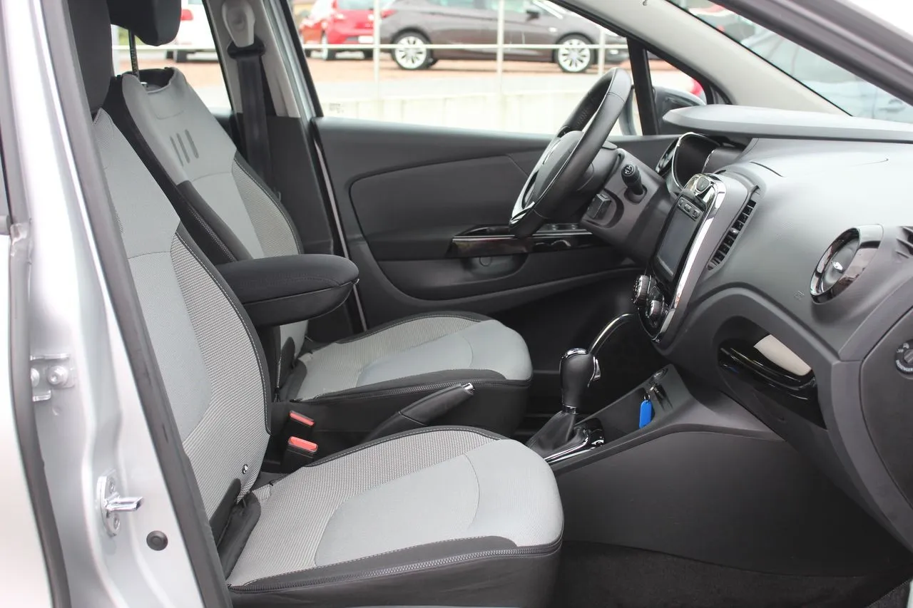 Renault Captur 1.2 TCe 120 Navi...  Image 9