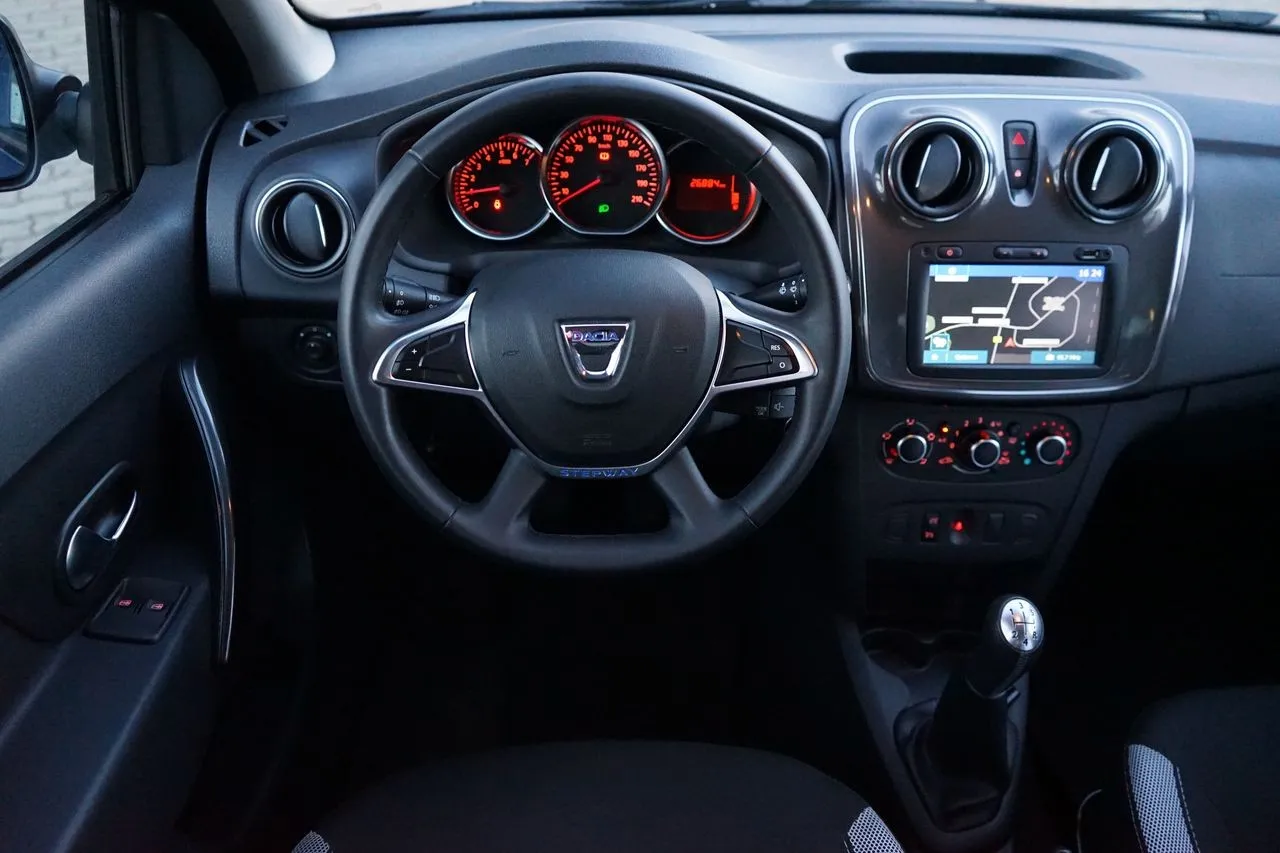 Dacia Sandero Stepway II 0.9 TCe 90...  Image 9