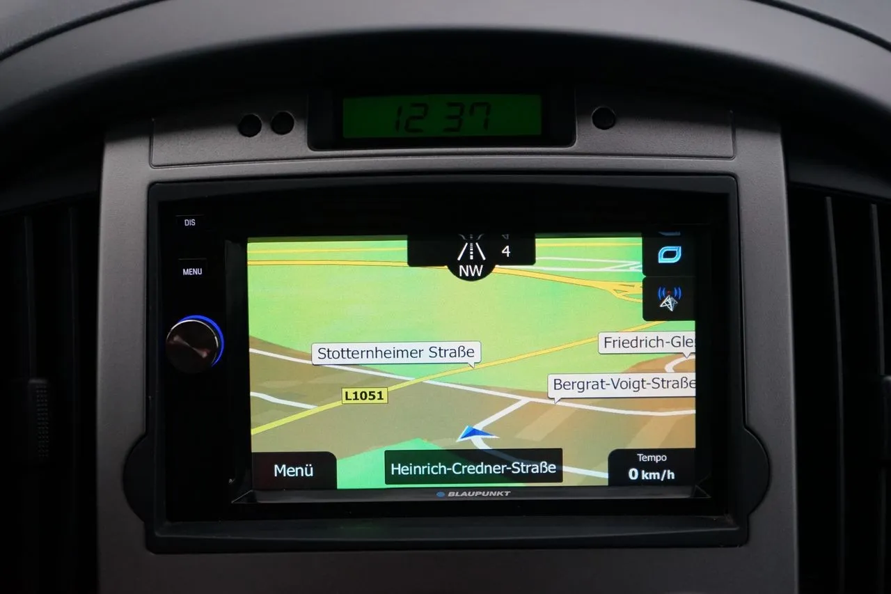 Hyundai H-1 Cargo 2.5 CRDi Navi...  Image 9