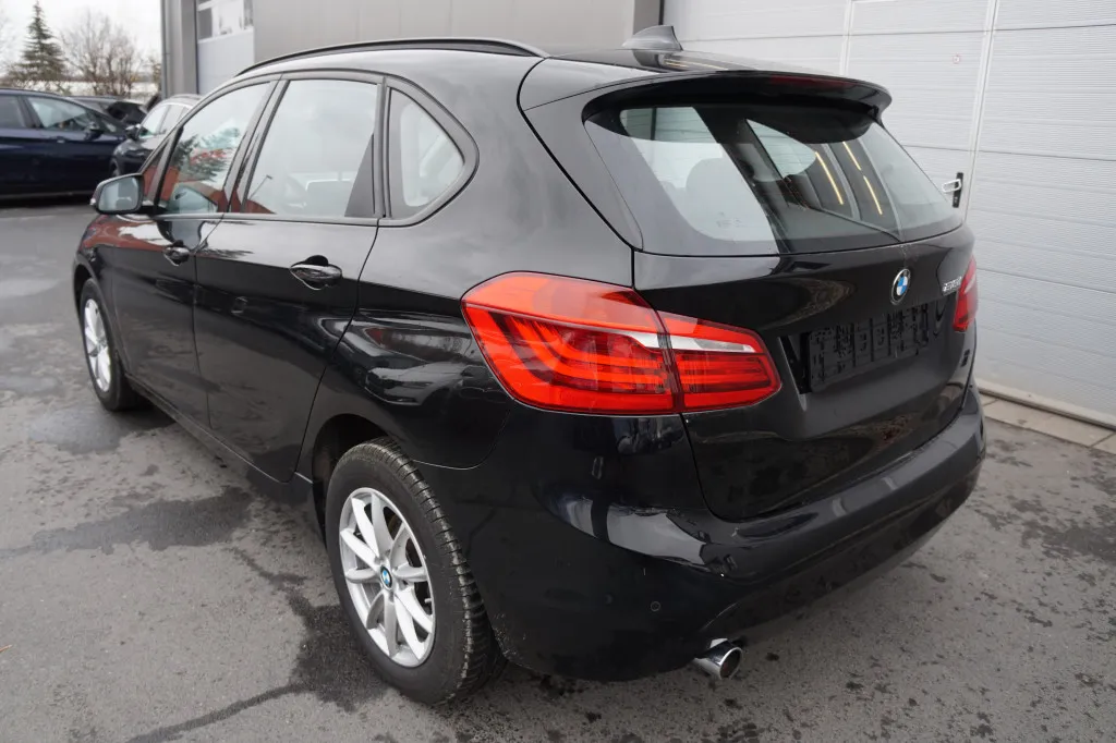 BMW 218 ACTIVE TOURER D ADVANTAGE*NAV*LED*PARKASSIST Image 10