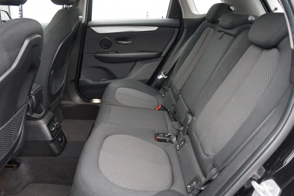 BMW 218 ACTIVE TOURER D ADVANTAGE*NAV*LED*PARKASSIST Image 9