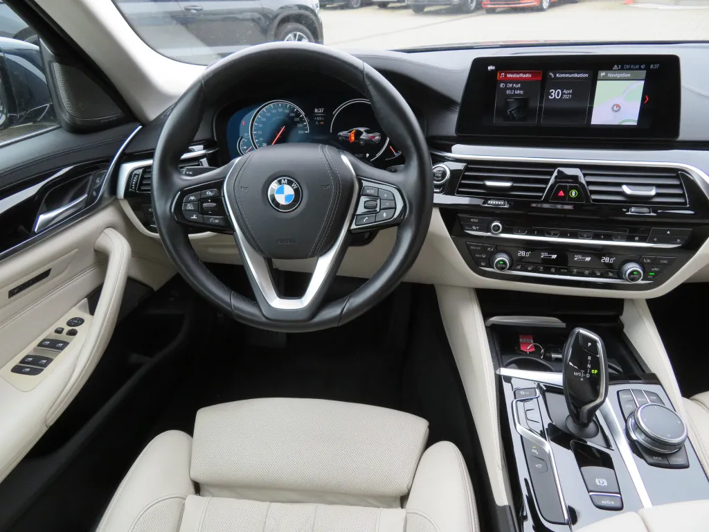 BMW 540 D XDRIVE LUXURY LINE*NAPPA*NAV PROF*PANO*H&K Image 10