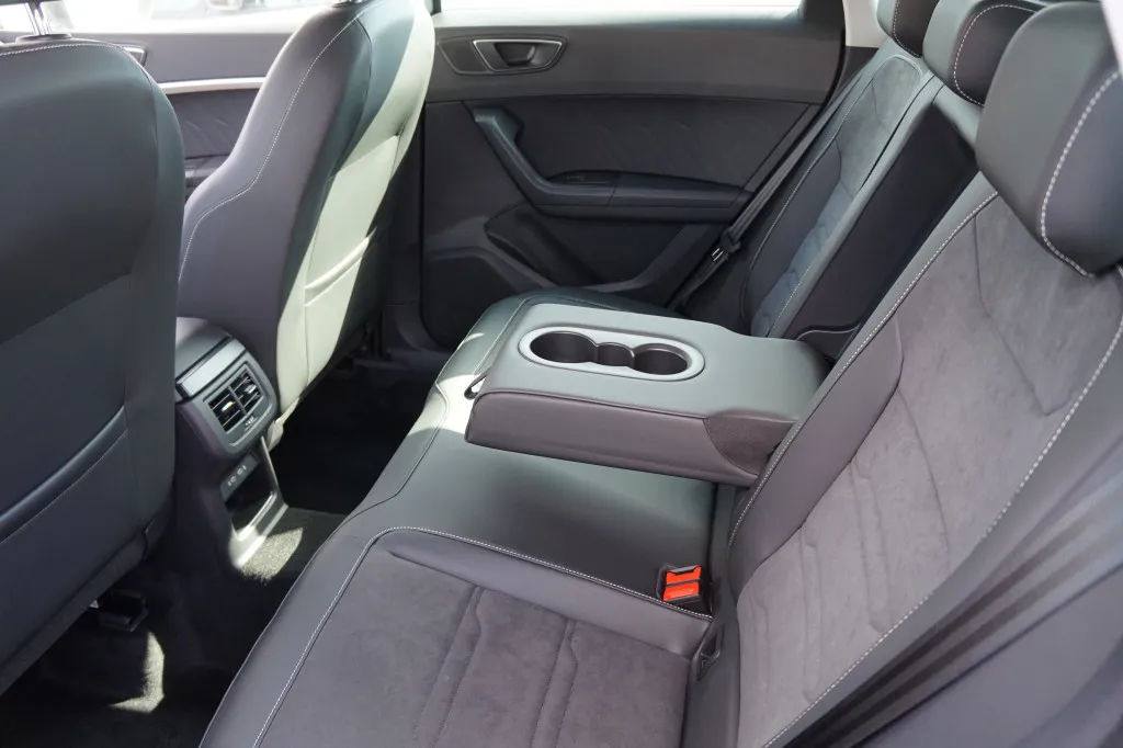 Seat Ateca 2.0 TDI DSG XPERIENCE*NAVI*BEATS*ACC*DAB* Image 9