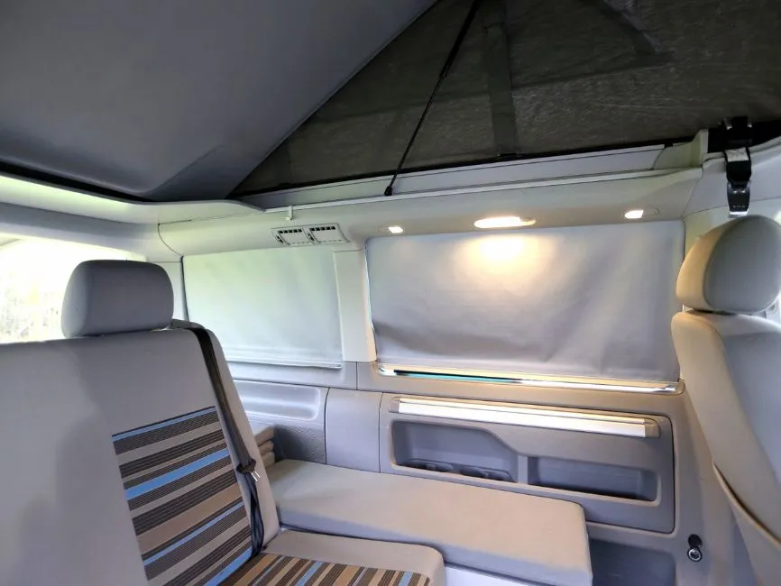 Volkswagen T5 California Beach Image 11