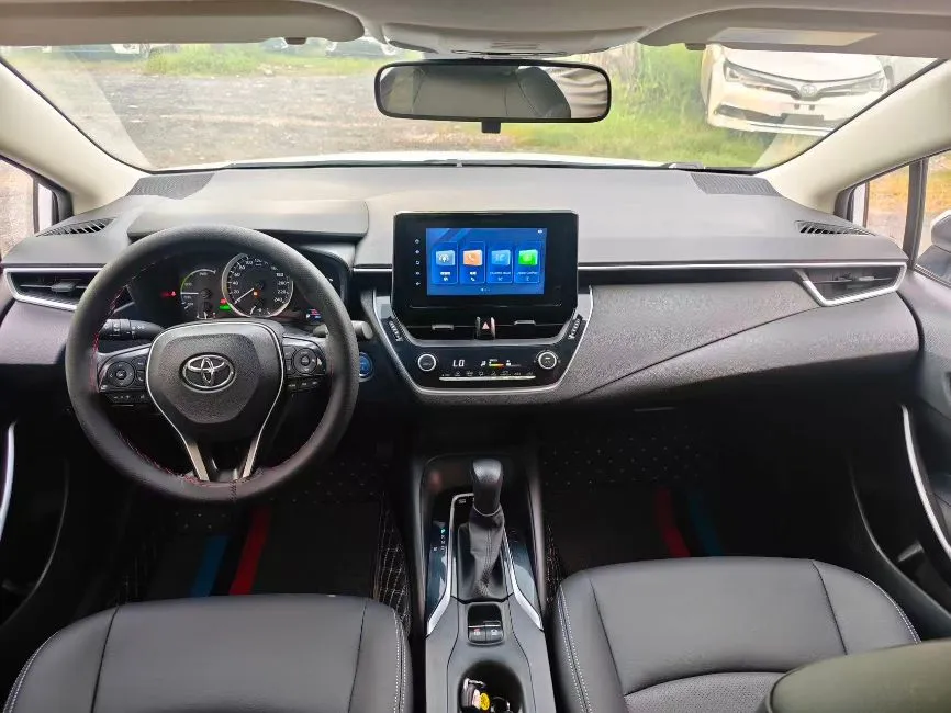 Toyota Corolla  Image 12