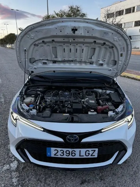 Toyota Corolla 125H Feel! Image 8