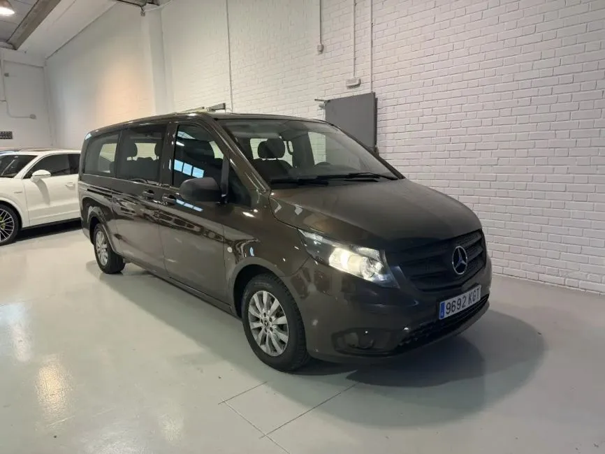 Mercedes-Benz Vito Tourer 111 CDI Select Extralarga Image 3