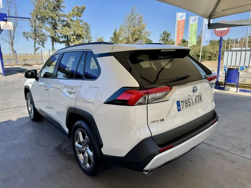 Toyota RAV 4 2.5 hybrid 4WD Advance Image 4