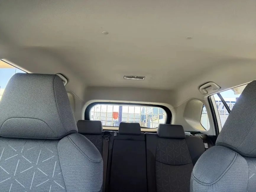 Toyota RAV 4 2.5 hybrid 4WD Advance Image 9