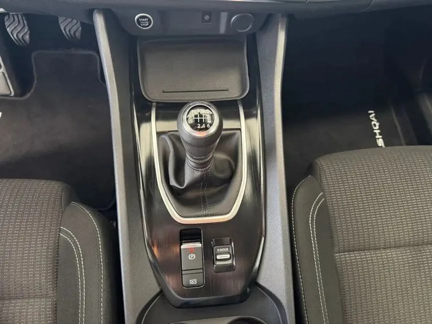 Nissan Qashqai DIGT mHEV 4x2 Acenta Image 8