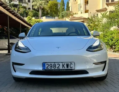 Tesla Model 3 Performance AWD