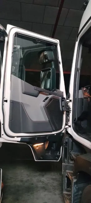 Renault 460 T  Image 4