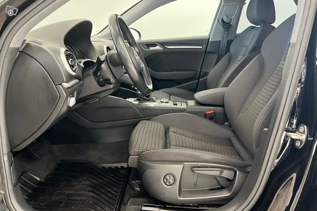 Audi A3 Sportback First Edition Business Sport 1,4 TFSI COD 110 kW ultra S tronic * Mukautuva vakkari / Navi * Image 9
